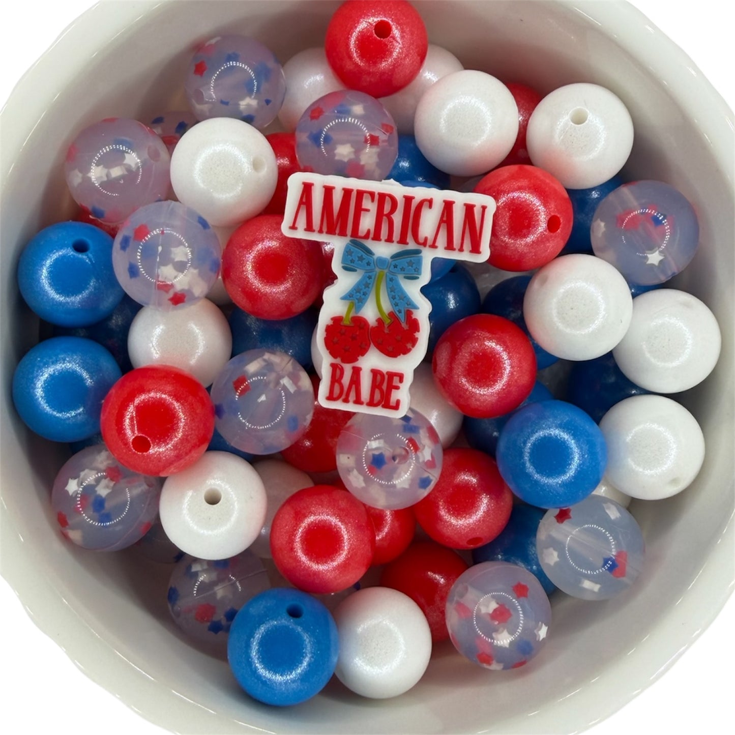 American Babe-Mix of 15mm (20 beads & 1 Focal)
