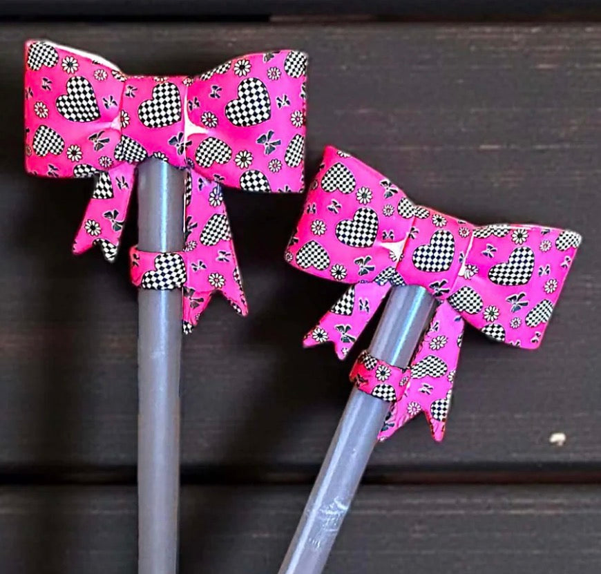 Checkered & Hearts-  Straw Topper Bow- EXCLUSIVE TO PBK